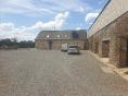MAYENNE: FOR SALE DAIRY FARM OF 490,000 LITERS OVER 137 HA WITH A POULTRY WORKSHOP